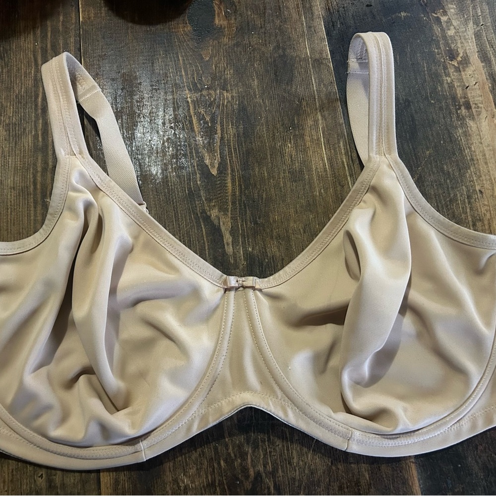 Elomi 3911 Smoothing Seam Free Underwire‎ Bra Nude 48D